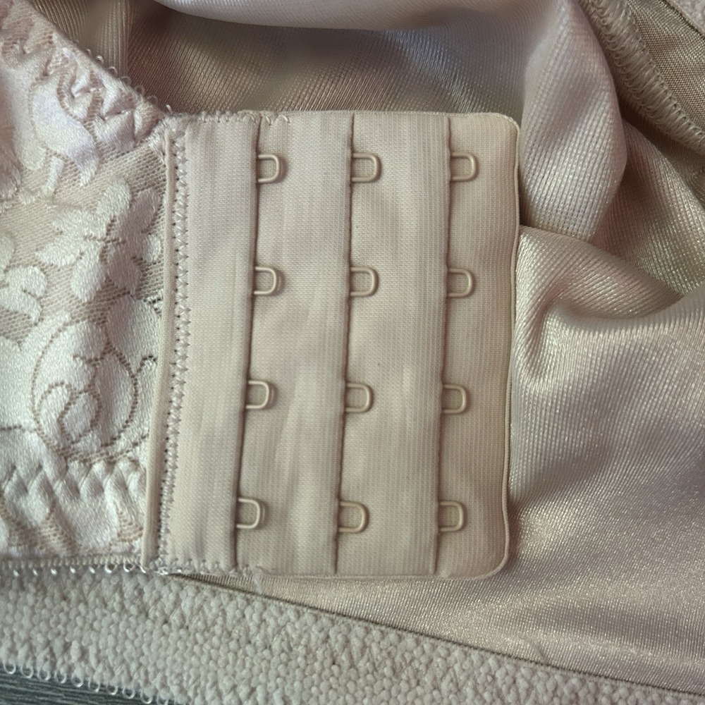 Bali Full Coverage Bra 42 C Rose Floral Support Everyday Comfort No Wire - Picture 4 of 4